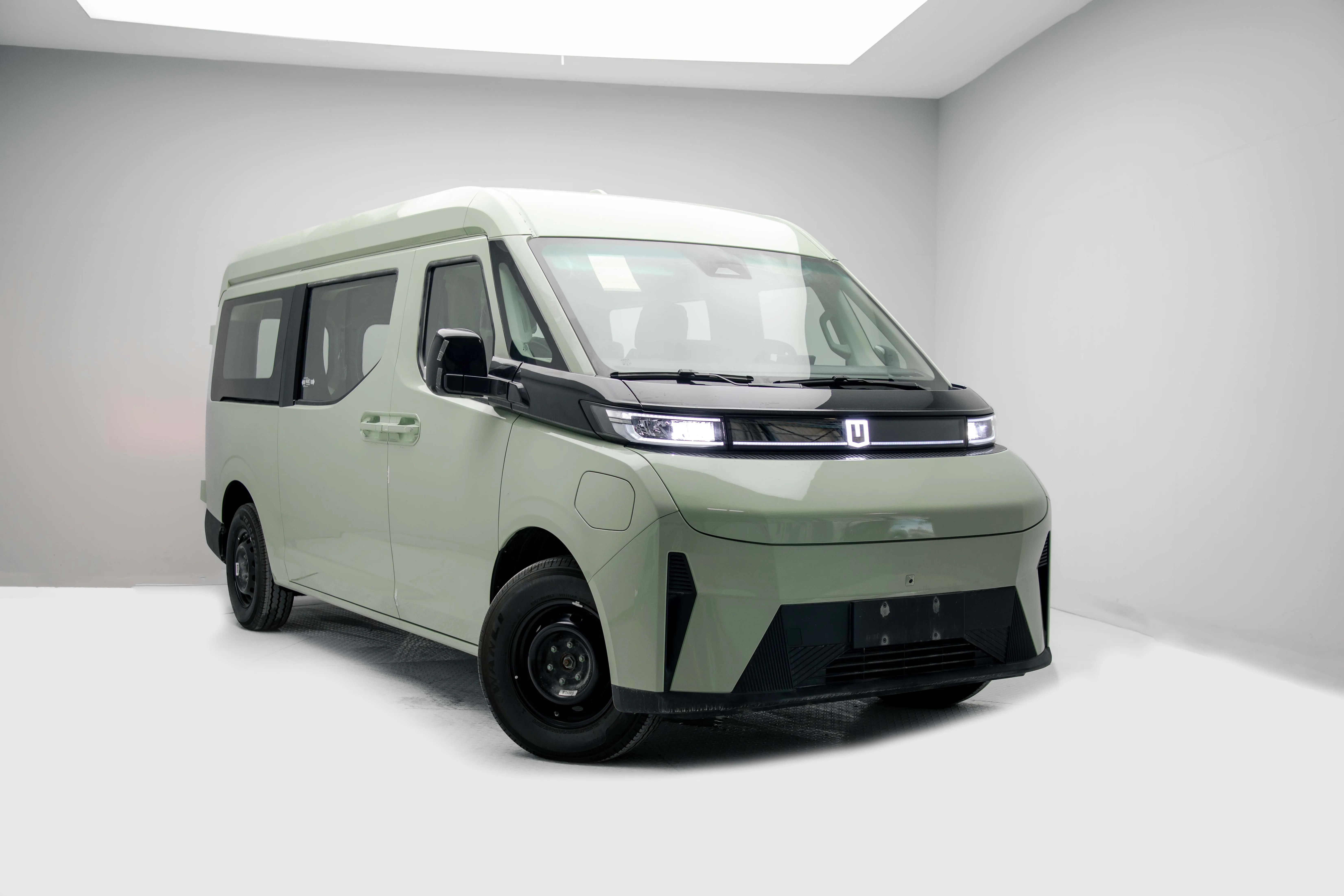 Explore Van Lineups Engines Dimensions Interiors Export Options