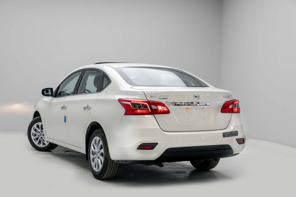 Sulphy 2025 Nissan SYLPHY CLASSIC — Specs & Photos | Legend Motors | Legend Motors