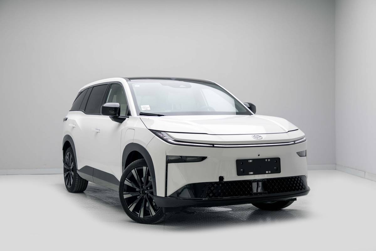 2025 Toyota BZ3X MAX — Specs & Photos | Legend Motors | Legend Motors