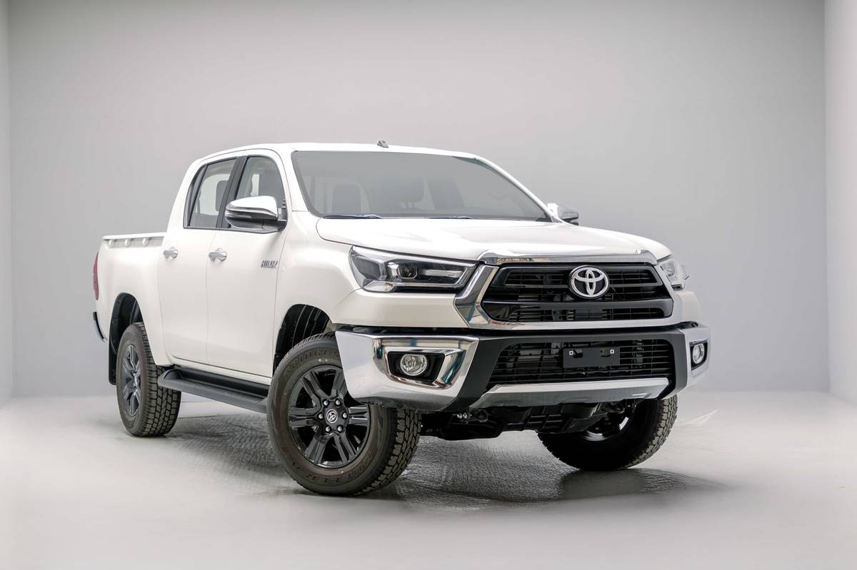 2025 Toyota HILUX DOUBLE CAB — Specs & Photos | Legend Motors | Legend Motors