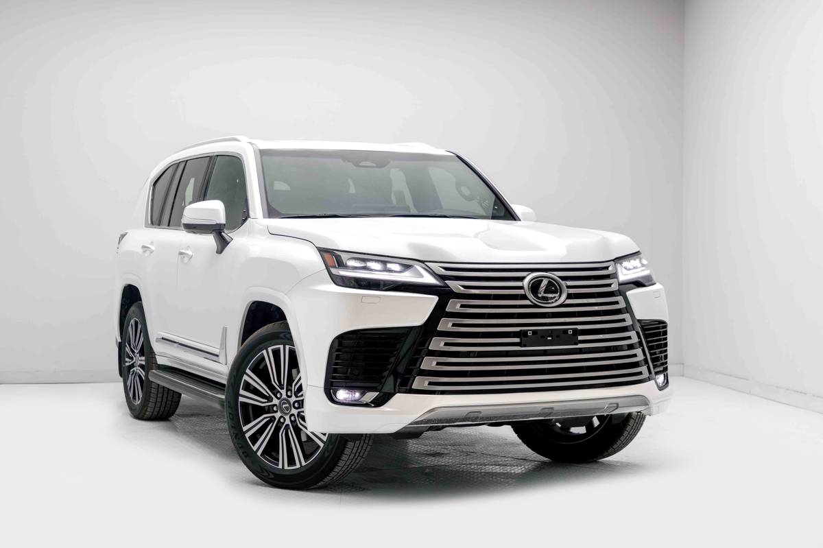 2026 Lexus LX600 VIP — Specs & Photos | Legend Motors | Legend Motors